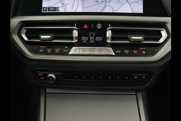 BMW 3-serie 320e Business Edition Plus | Leder | Stoelverwarming | Live Cockpit | Carplay | Navigatie | Full LED | Parkeerhulp | Climate control | Bluetooth | PHEV | Plug In