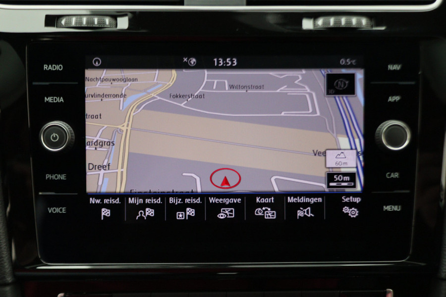 Volkswagen Golf 7.5 1.5 TSI Highline Business R-Line Panoramadak, Virtual Cockpit, Apple CarPlay, ACC, LED, Origineel NL, NAP,  Dealer onderhouden