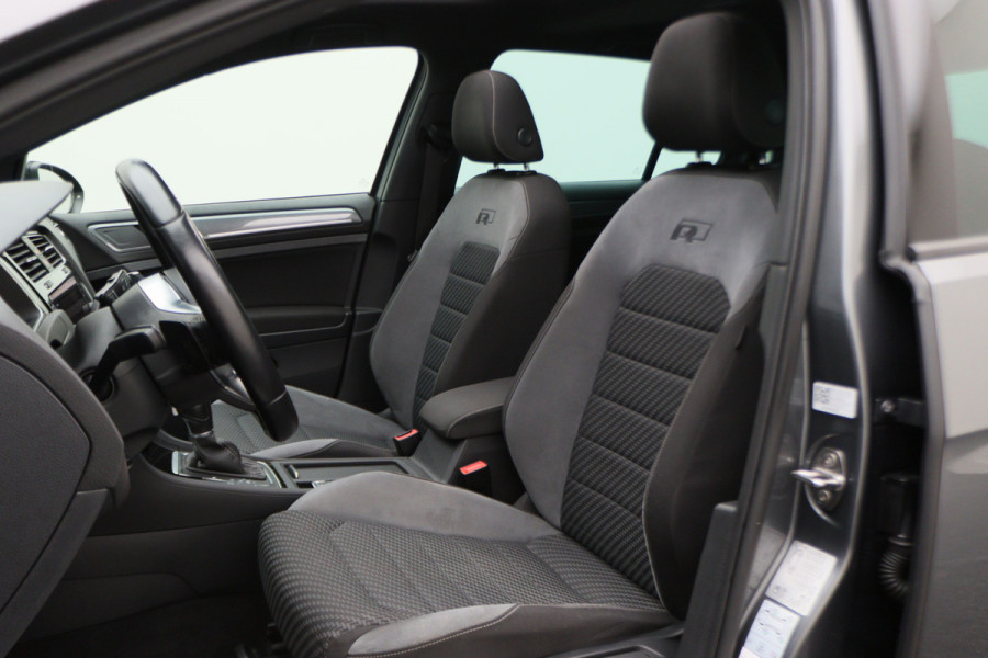Volkswagen Golf 7.5 1.5 TSI Highline Business R-Line Panoramadak, Virtual Cockpit, Apple CarPlay, ACC, LED, Origineel NL, NAP,  Dealer onderhouden