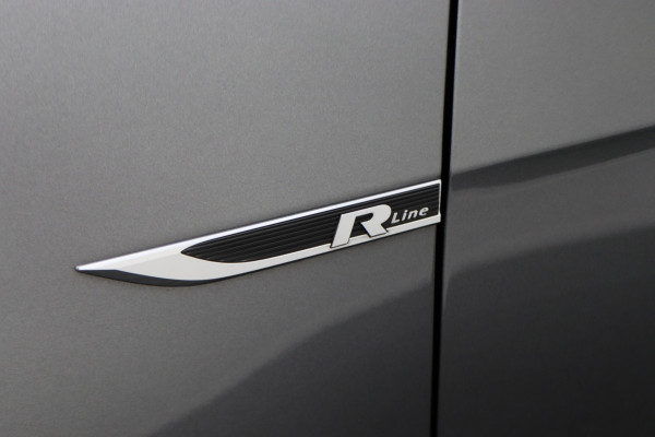 Volkswagen Golf 7.5 1.5 TSI Highline Business R-Line Panoramadak, Virtual Cockpit, Apple CarPlay, ACC, LED, Origineel NL, NAP,  Dealer onderhouden