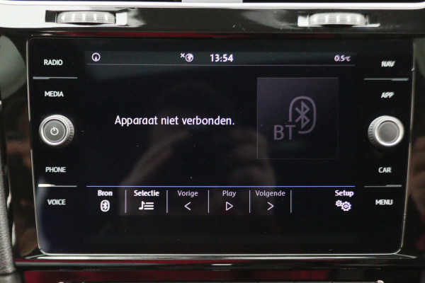 Volkswagen Golf 7.5 1.5 TSI Highline Business R-Line Panoramadak, Virtual Cockpit, Apple CarPlay, ACC, LED, Origineel NL, NAP,  Dealer onderhouden