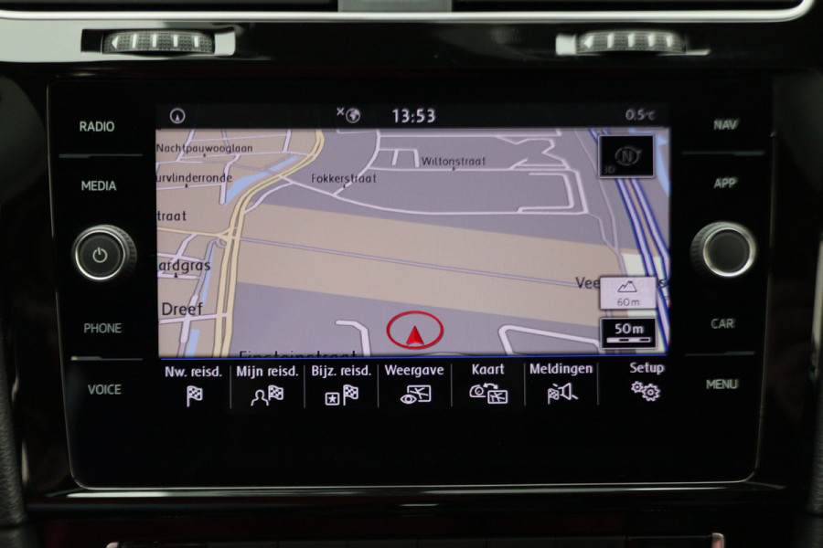 Volkswagen Golf 7.5 1.5 TSI Highline Business R-Line Panoramadak, Virtual Cockpit, Apple CarPlay, ACC, LED, Origineel NL, NAP,  Dealer onderhouden