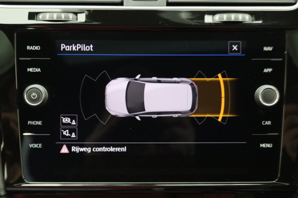 Volkswagen Golf 7.5 1.5 TSI Highline Business R-Line Panoramadak, Virtual Cockpit, Apple CarPlay, ACC, LED, Origineel NL, NAP,  Dealer onderhouden