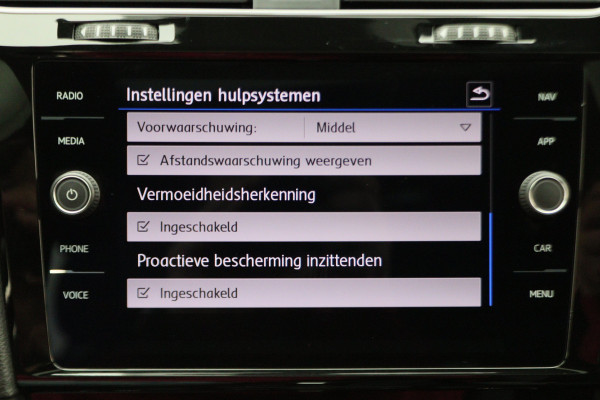 Volkswagen Golf 7.5 1.5 TSI Highline Business R-Line Panoramadak, Virtual Cockpit, Apple CarPlay, ACC, LED, Origineel NL, NAP,  Dealer onderhouden