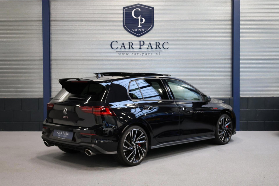 Volkswagen Golf 2.0 TSI GTI Clubsport 301+PK LED+IQ/PANO/HALF LEER+ALCANTARA+S.VERWARMING/19"/CAM/LINE/ACC/ECC/12 MND GARANTIE!