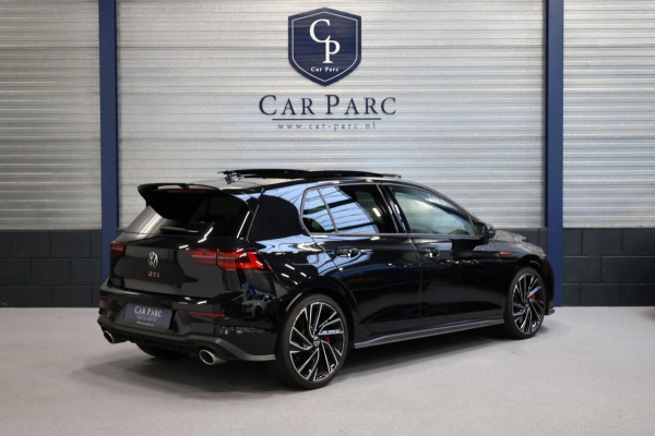 Volkswagen Golf 2.0 TSI GTI Clubsport 301+PK LED+IQ/PANO/HALF LEER+ALCANTARA+S.VERWARMING/19"/CAM/LINE/ACC/ECC/12 MND GARANTIE!