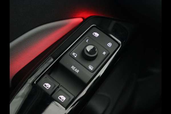 Volkswagen ID.3 First Plus 58 kWh | Stoel & stuurverwarming | Camera | Adaptive cruise | Sfeerverlichting | Carplay | Navigatie | Matrix LED | Parkeerhulp | Sfeerverlichting | Climate control