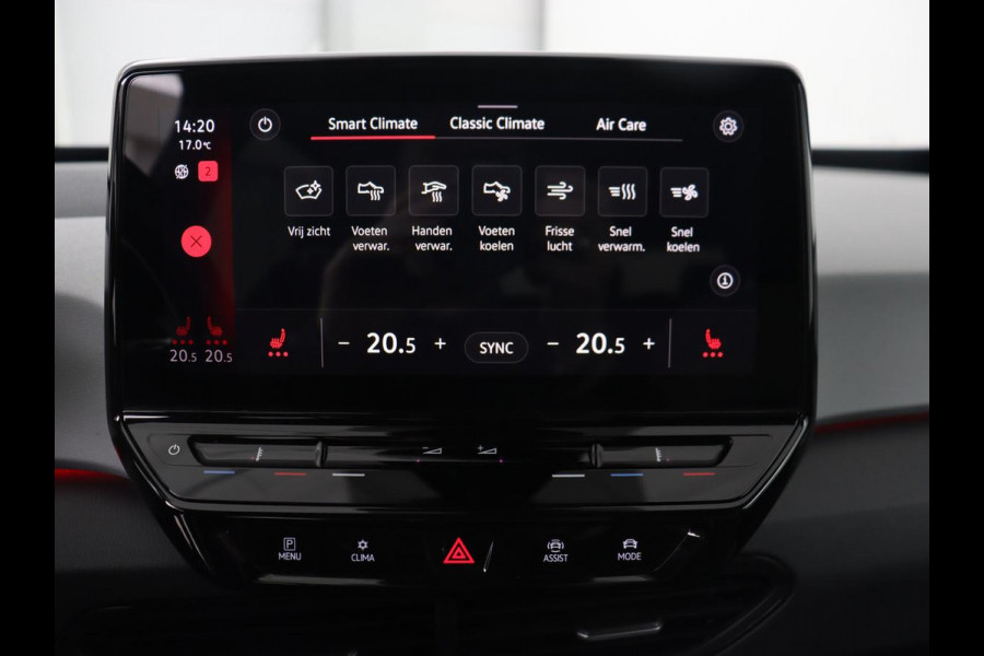 Volkswagen ID.3 First Plus 58 kWh | Stoel & stuurverwarming | Camera | Adaptive cruise | Sfeerverlichting | Carplay | Navigatie | Matrix LED | Parkeerhulp | Sfeerverlichting | Climate control