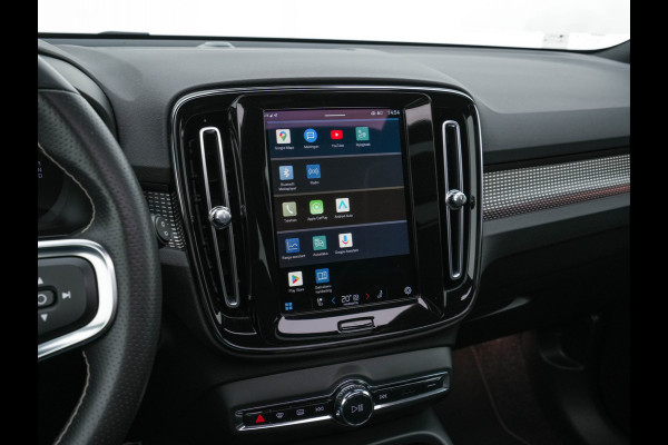 Volvo XC40 Recharge P8 AWD R-Design [ 3-Fase ] {SOH-89%} (INCL-BTW) *PANO | LEATHER-MICROFIBRE | DIGI-COCKPIT | FULL-LED | NAVI-FULLMAP | ECC | CARPLAY | PDC | KEYLESS | HEATED-SPORTSEATS | BLIS | PRIVACY-GLASS | 20"ALU*