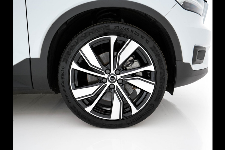 Volvo XC40 Recharge P8 AWD R-Design [ 3-Fase ] {SOH-89%} (INCL-BTW) *PANO | LEATHER-MICROFIBRE | DIGI-COCKPIT | FULL-LED | NAVI-FULLMAP | ECC | CARPLAY | PDC | KEYLESS | HEATED-SPORTSEATS | BLIS | PRIVACY-GLASS | 20"ALU*