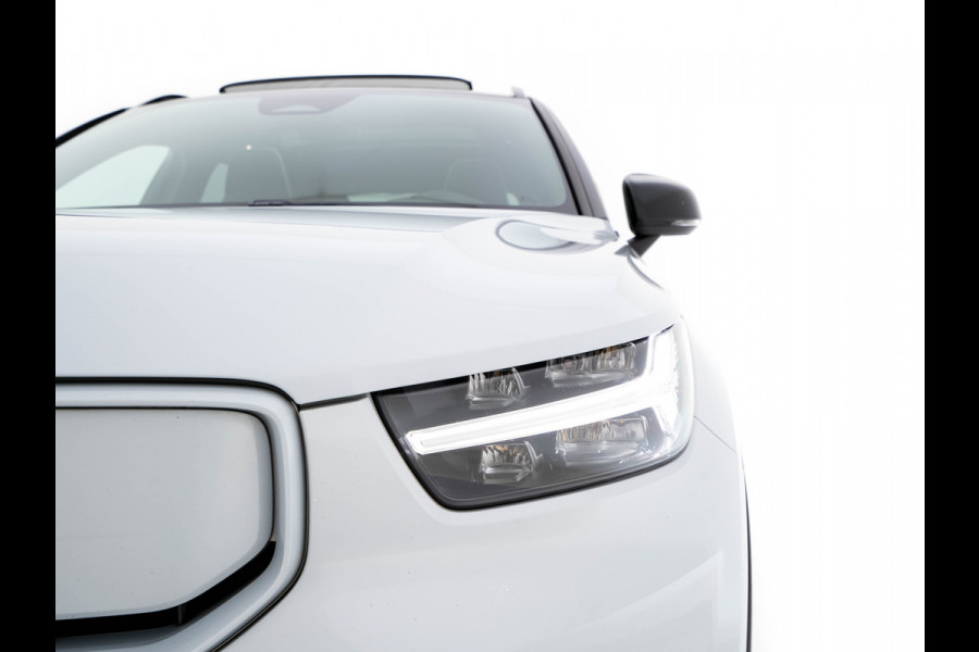 Volvo XC40 Recharge P8 AWD R-Design [ 3-Fase ] {SOH-89%} (INCL-BTW) *PANO | LEATHER-MICROFIBRE | DIGI-COCKPIT | FULL-LED | NAVI-FULLMAP | ECC | CARPLAY | PDC | KEYLESS | HEATED-SPORTSEATS | BLIS | PRIVACY-GLASS | 20"ALU*