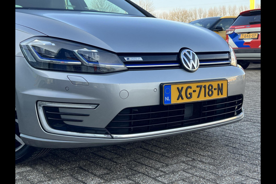 Volkswagen e-Golf e-Golf Verwarmde voorstoelen | Lederen bekleding | Achteruitrijcamera | Warmtepomp