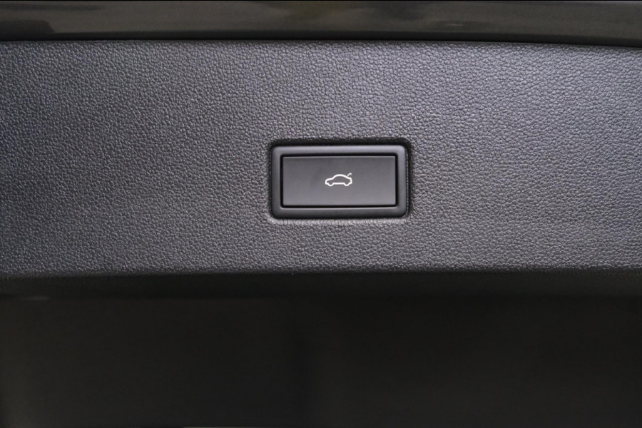 Volkswagen T-Roc 1.5 TSI 2x R-Line Business+ - Airco, Cruise, PDC, Camera, Carplay.