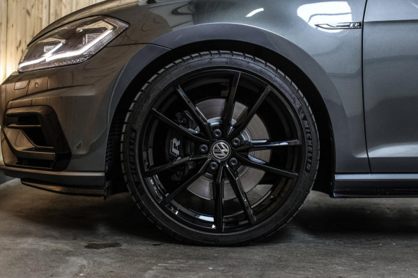 Volkswagen Golf 2.0 TSI 4Motion R *Pano*Dynaudio*DCC*Keyless*