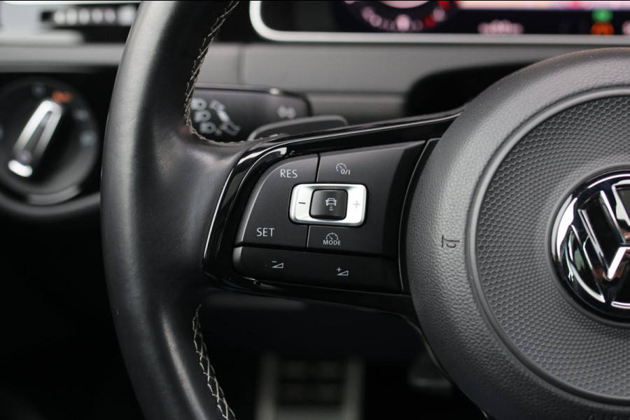 Volkswagen Golf 2.0 TSI 4Motion R *Pano*Dynaudio*DCC*Keyless*