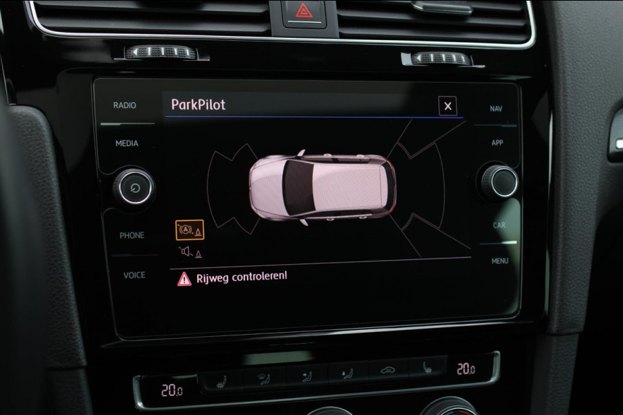 Volkswagen Golf 2.0 TSI 4Motion R *Pano*Dynaudio*DCC*Keyless*