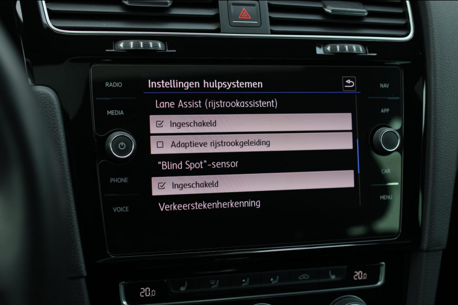 Volkswagen Golf 2.0 TSI 4Motion R *Pano*Dynaudio*DCC*Keyless*