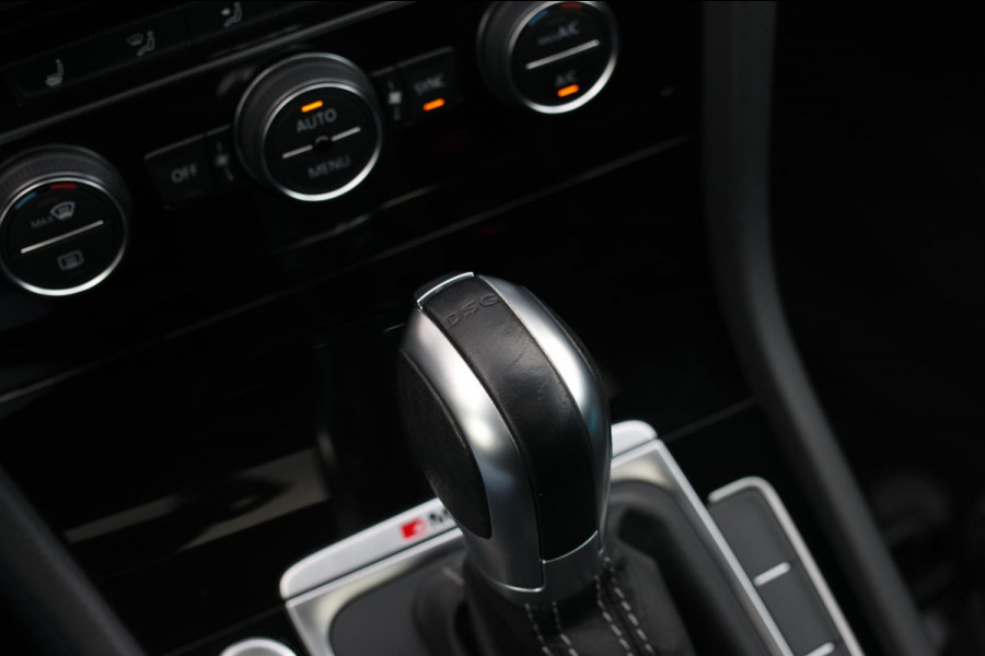 Volkswagen Golf 2.0 TSI 4Motion R *Pano*Dynaudio*DCC*Keyless*