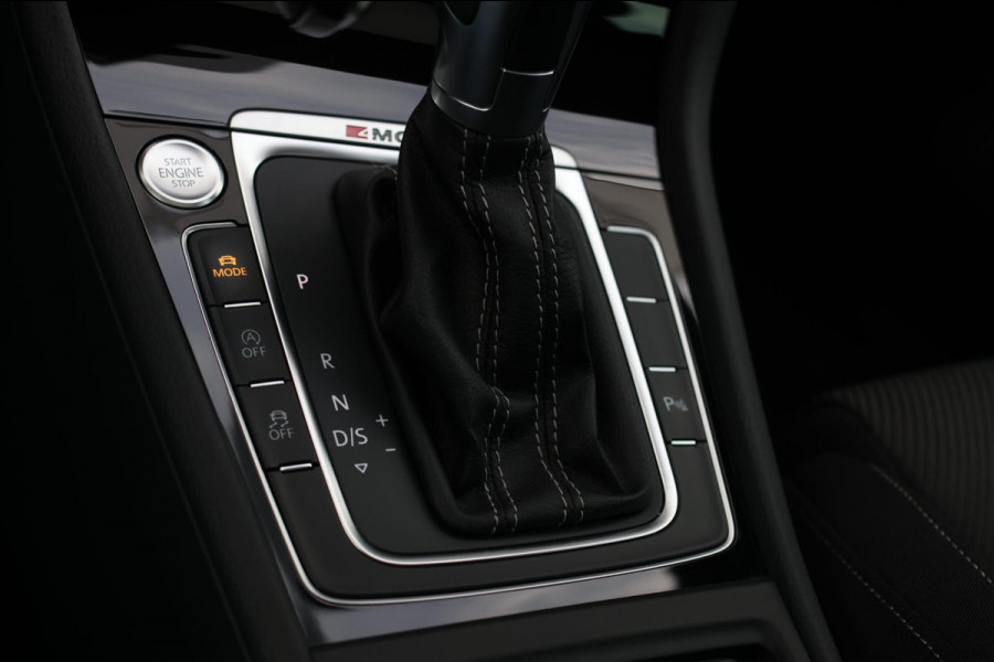 Volkswagen Golf 2.0 TSI 4Motion R *Pano*Dynaudio*DCC*Keyless*