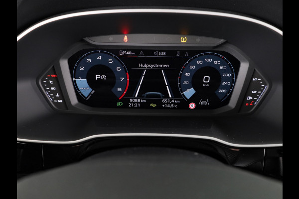 Audi Q3 35 TFSI S edition Competition 150pk| Verlengde garantie | Navigatie | Parkeercamera | 19 inch Lichtmetalen velgen | Apple Carplay/ Android Auto