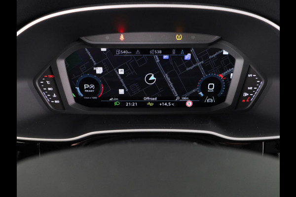 Audi Q3 35 TFSI S edition Competition 150pk| Verlengde garantie | Navigatie | Parkeercamera | 19 inch Lichtmetalen velgen | Apple Carplay/ Android Auto