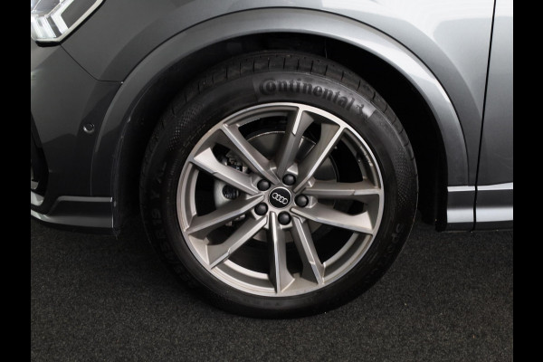 Audi Q3 35 TFSI S edition Competition 150pk| Verlengde garantie | Navigatie | Parkeercamera | 19 inch Lichtmetalen velgen | Apple Carplay/ Android Auto