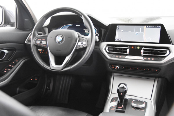 BMW 3-serie 330e Touring *1ste Eigenaar*Leer*Navigatie*