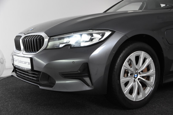 BMW 3-serie 330e Touring *1ste Eigenaar*Leer*Navigatie*