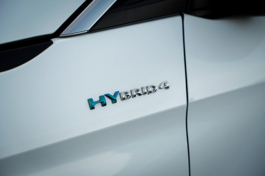 Peugeot 3008 1.6 HYbrid4 300 Première Pack Avantage GT / Pano / Stoelverwarming / Leder / Massage