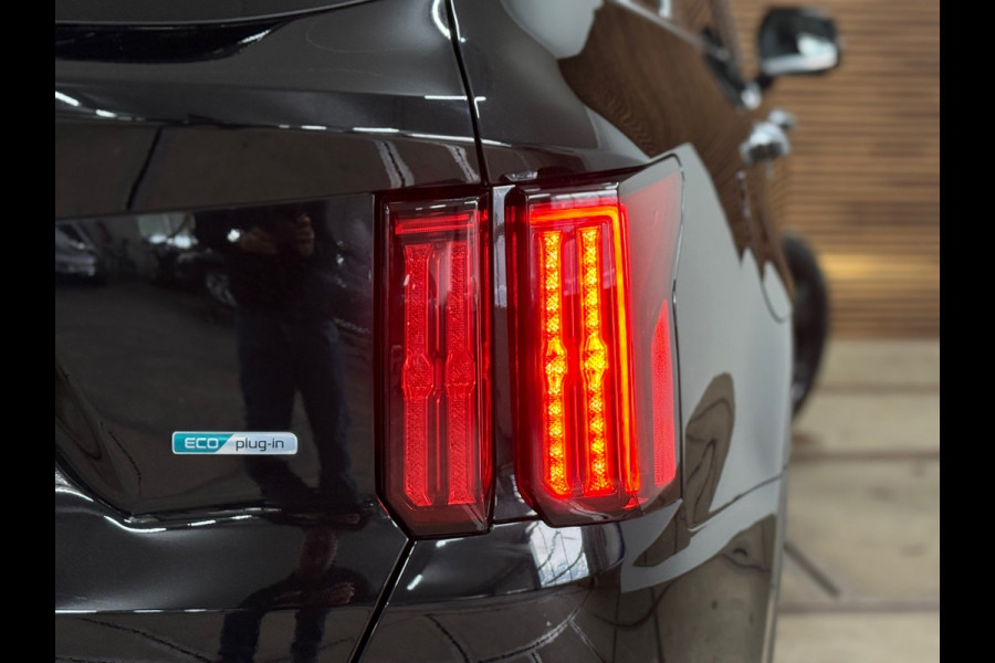 Kia Sorento 1.6 T-GDI Plug-in Hybrid 4WD ExecutiveLine 7p. | Pano | Camera | Leer | HUD | 360° Camera
