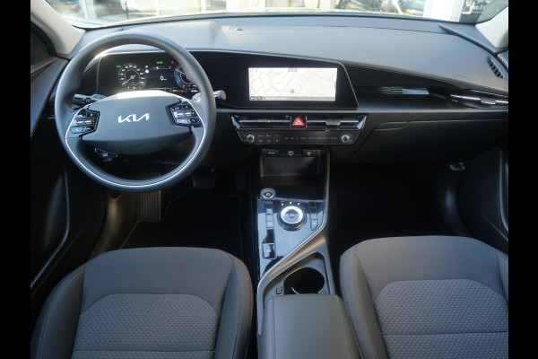 Kia Niro EV Light 64.8 kWh | Navigatie | Achteruitrijcamera | Airco | Cruise control Adaptieve |