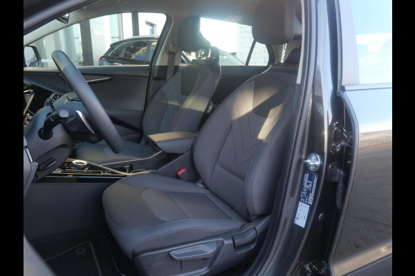 Kia Niro EV Light 64.8 kWh | Navigatie | Achteruitrijcamera | Airco | Cruise control Adaptieve |