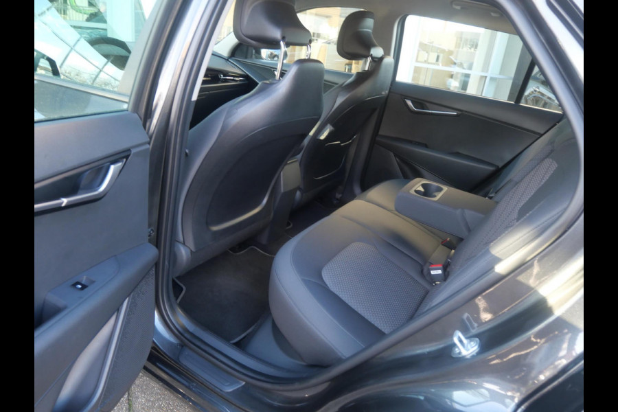 Kia Niro EV Light 64.8 kWh | Navigatie | Achteruitrijcamera | Airco | Cruise control Adaptieve |