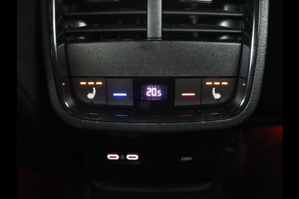 Škoda Octavia 1.4 TSI RS iV PHEV | Stoelverwarming | Head-Up | Matrix LED | Sfeerverlichting | Adaptive cruise | Side Assist | Carplay | Sportstoelen | Achterbankverwarming | Camera | Navigatie | Plug In