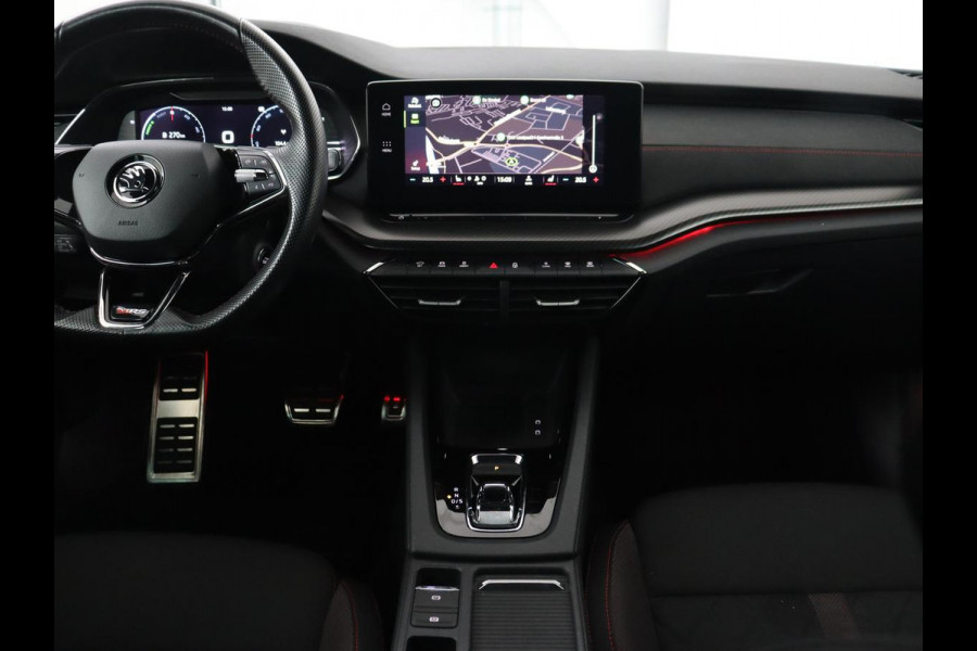 Škoda Octavia 1.4 TSI RS iV PHEV | Stoelverwarming | Head-Up | Matrix LED | Sfeerverlichting | Adaptive cruise | Side Assist | Carplay | Sportstoelen | Achterbankverwarming | Camera | Navigatie | Plug In