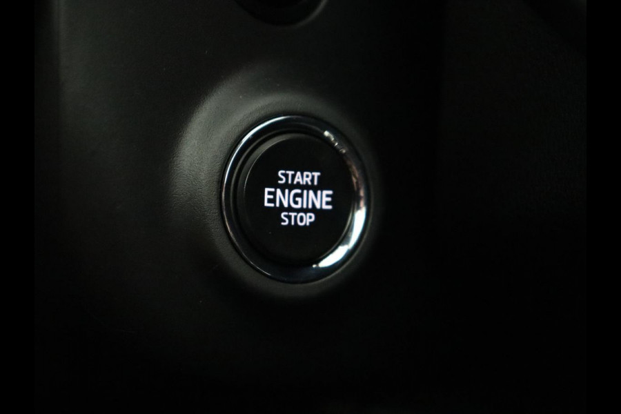 Škoda Octavia 1.4 TSI RS iV PHEV | Stoelverwarming | Head-Up | Matrix LED | Sfeerverlichting | Adaptive cruise | Side Assist | Carplay | Sportstoelen | Achterbankverwarming | Camera | Navigatie | Plug In