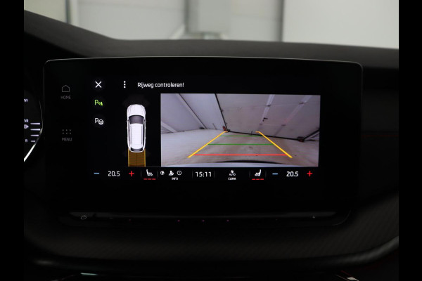 Škoda Octavia 1.4 TSI RS iV PHEV | Stoelverwarming | Head-Up | Matrix LED | Sfeerverlichting | Adaptive cruise | Side Assist | Carplay | Sportstoelen | Achterbankverwarming | Camera | Navigatie | Plug In
