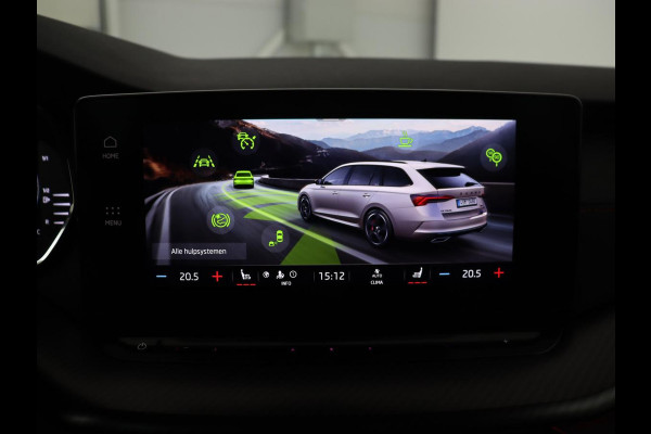 Škoda Octavia 1.4 TSI RS iV PHEV | Stoelverwarming | Head-Up | Matrix LED | Sfeerverlichting | Adaptive cruise | Side Assist | Carplay | Sportstoelen | Achterbankverwarming | Camera | Navigatie | Plug In