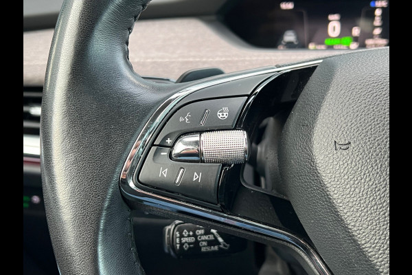 Škoda ENYAQ iV BWJ 2021 | 180PK SOH91,3% 60 First Edition | TREKHAAK | CLIMA | NAVI | STOEL&STUURWIEL VERW | PDC | CAMERA | CARPLAY