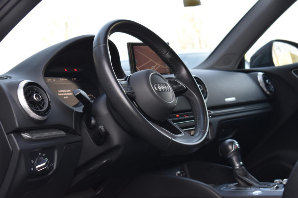 Audi A3 Limousine 35 TFSI CoD S line Virtual Keyless Driveselect Matrix