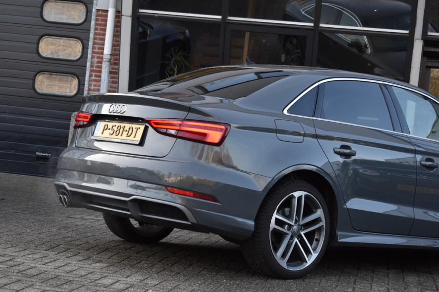 Audi A3 Limousine 35 TFSI CoD S line Virtual Keyless Driveselect Matrix