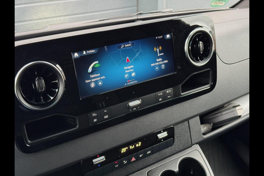 Mercedes-Benz Sprinter 319 3.0 CDI V6 L2H2 Automaat | Navi | Cruise | LED | Airco | Lichtmetaal | Trekhaak 3500KG | PDC | Camera