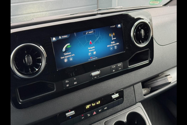 Mercedes-Benz Sprinter 319 3.0 CDI V6 L2H2 Automaat | Navi | Cruise | LED | Airco | Lichtmetaal | Trekhaak 3500KG | PDC | Camera