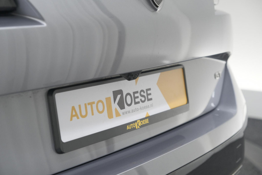 Peugeot 308 SW PureTech 130 EAT8 GT | Trekhaak | Stoelverwarming | Camera | Adaptieve Cruise Control