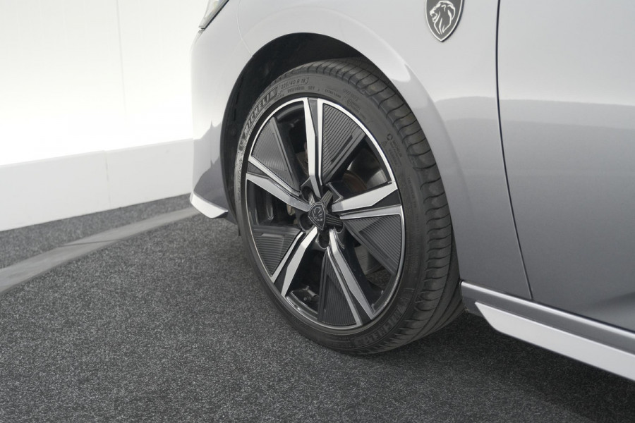 Peugeot 308 SW PureTech 130 EAT8 GT | Trekhaak | Stoelverwarming | Camera | Adaptieve Cruise Control