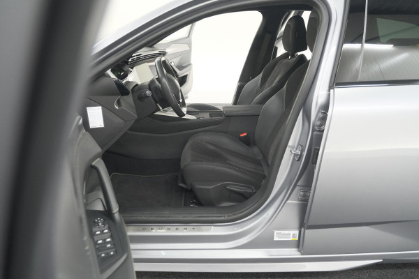 Peugeot 308 SW PureTech 130 EAT8 GT | Trekhaak | Stoelverwarming | Camera | Adaptieve Cruise Control