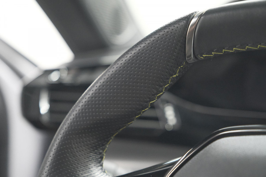 Peugeot 308 SW PureTech 130 EAT8 GT | Trekhaak | Stoelverwarming | Camera | Adaptieve Cruise Control