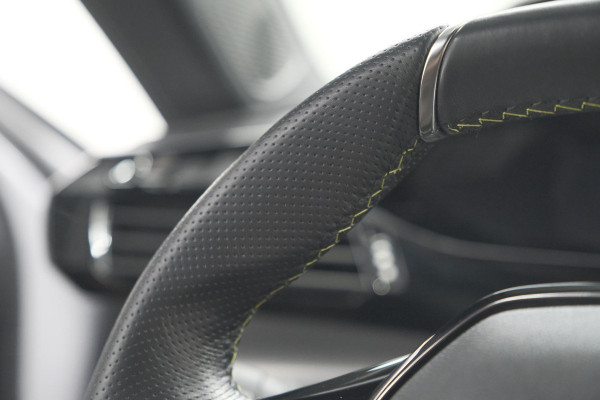 Peugeot 308 SW PureTech 130 EAT8 GT | Trekhaak | Stoelverwarming | Camera | Adaptieve Cruise Control