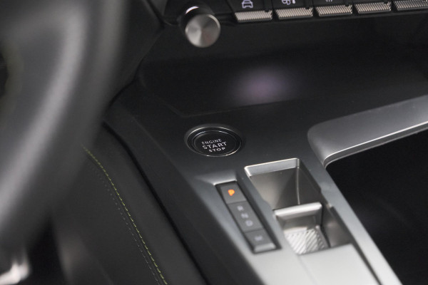 Peugeot 308 SW PureTech 130 EAT8 GT | Trekhaak | Stoelverwarming | Camera | Adaptieve Cruise Control