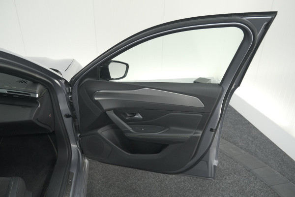 Peugeot 308 SW PureTech 130 EAT8 GT | Trekhaak | Stoelverwarming | Camera | Adaptieve Cruise Control